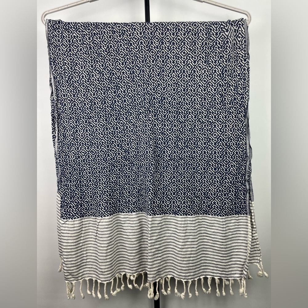 Textured Blue‎ White Striped Rectangular Scarf Beach Throw Blanket Fringe Hem - Picture 5 of 7